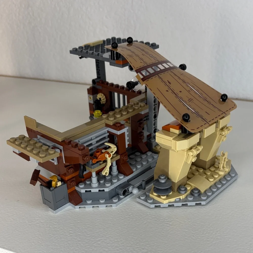 LEGO Star Wars Set 75148 Encounter on Jakku